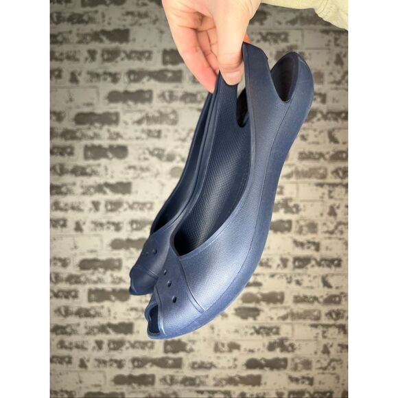 Crocs | women blue rubber slip on loafers - Picture 6 of 6